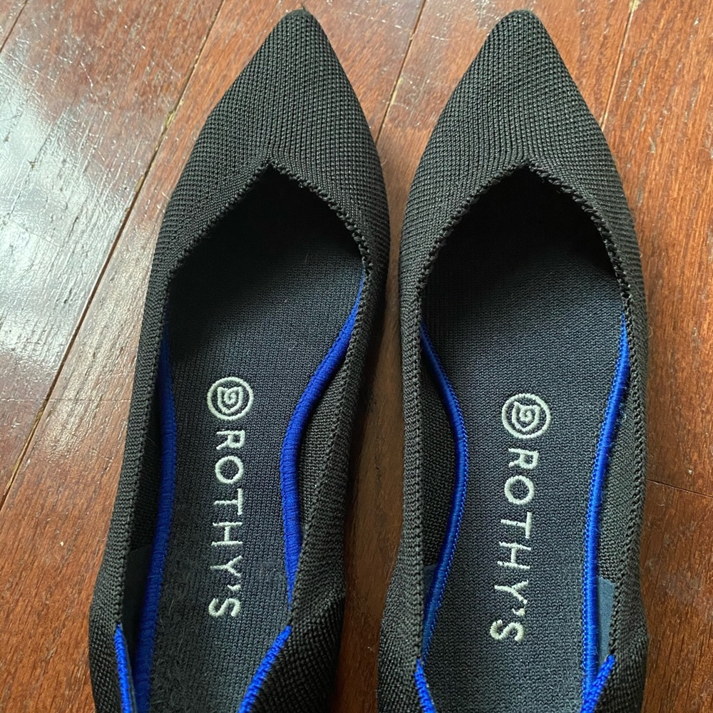 Rothys black point size 8
